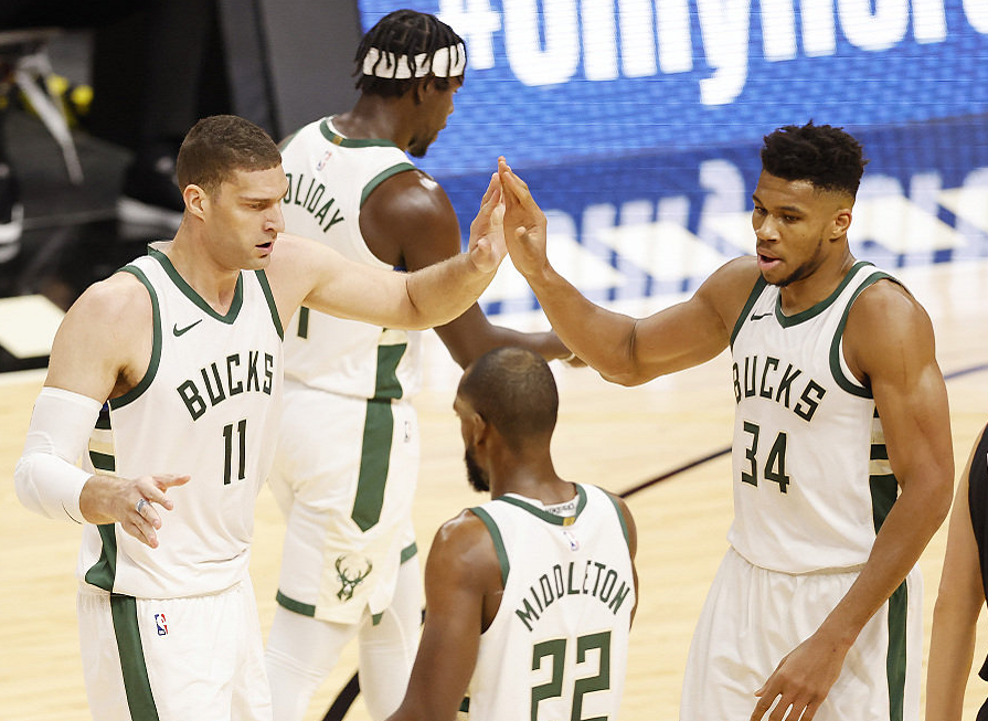 土耳其横扫马赛，托雷斯打破历史纪录