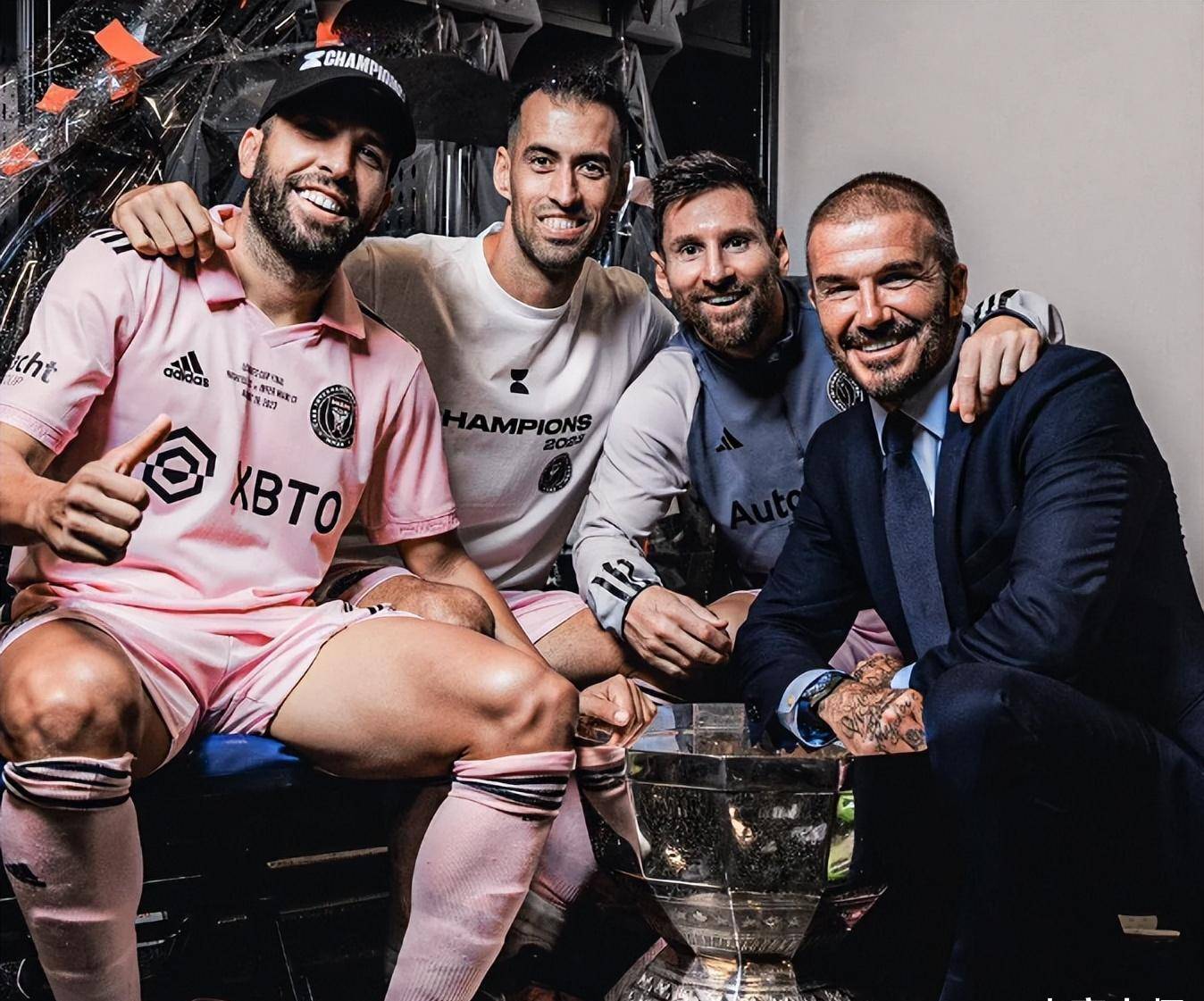 雷火电竞主播-扎伊尔女足队获得国际友谊赛冠军