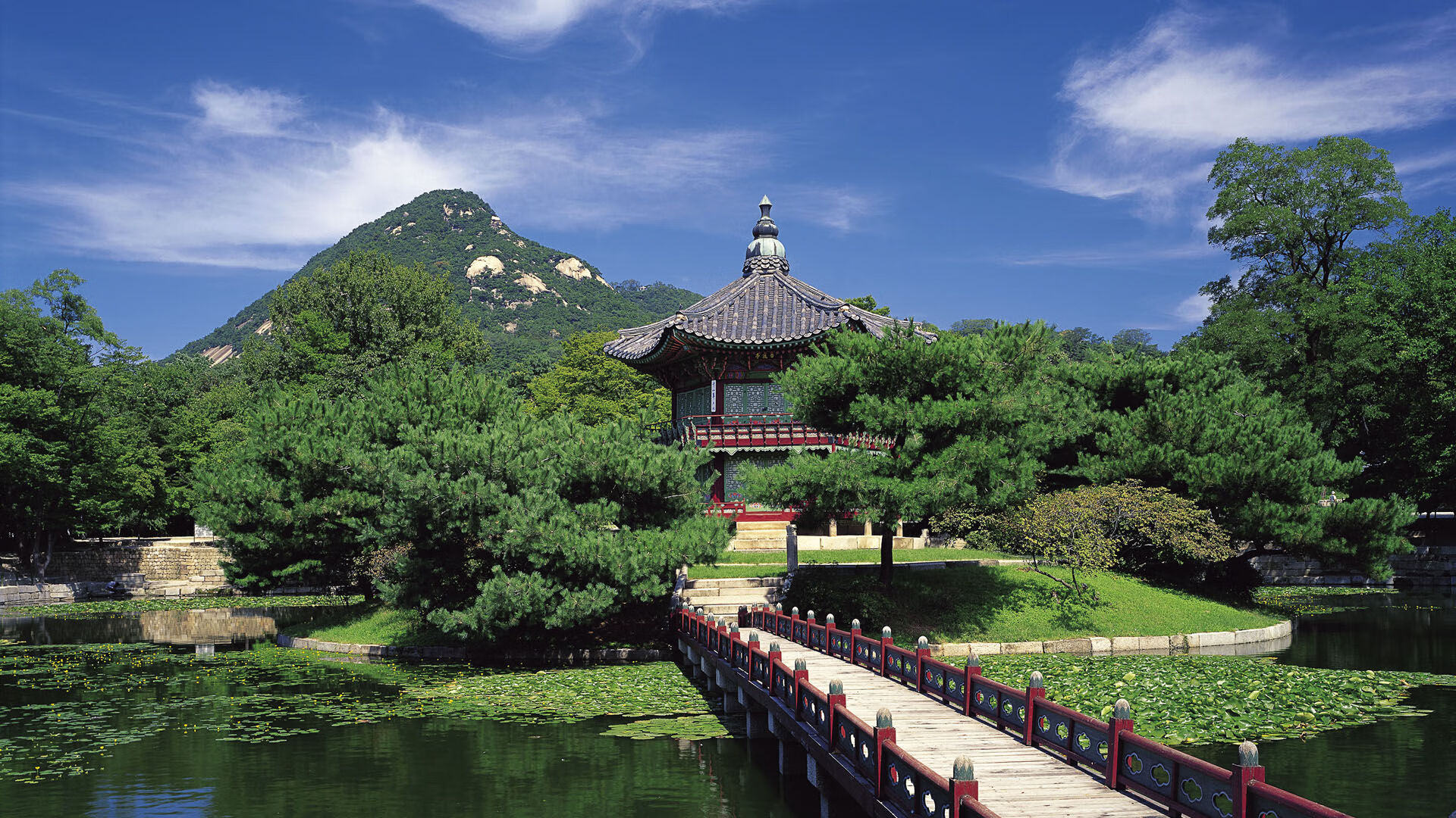 铁血神话与现代英雄，斯通斯爆发撕裂希腊防守锁链，澳大利亚绝处逢生